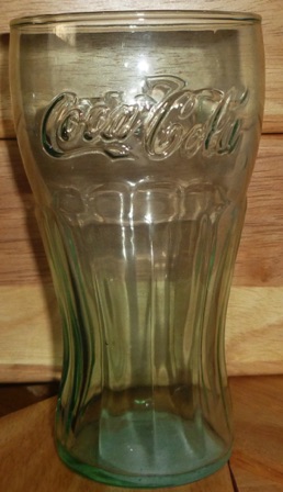 32104-3 € 3,00 coca cola glas contour 0,3L kleur groen.jpeg
